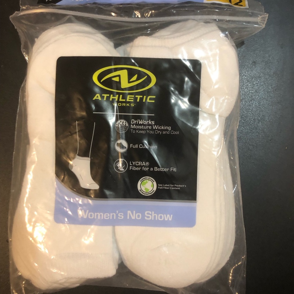Athletic Works Women's White No Show Socks